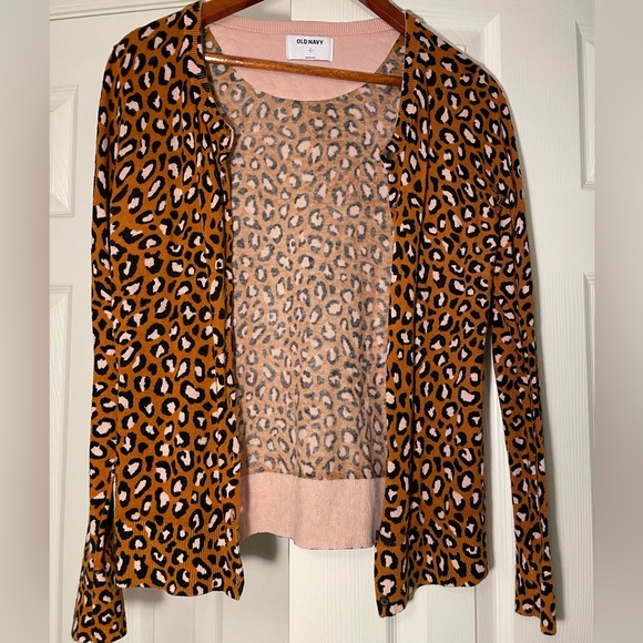Old navy animal print sweater small - Picture 3 of 3